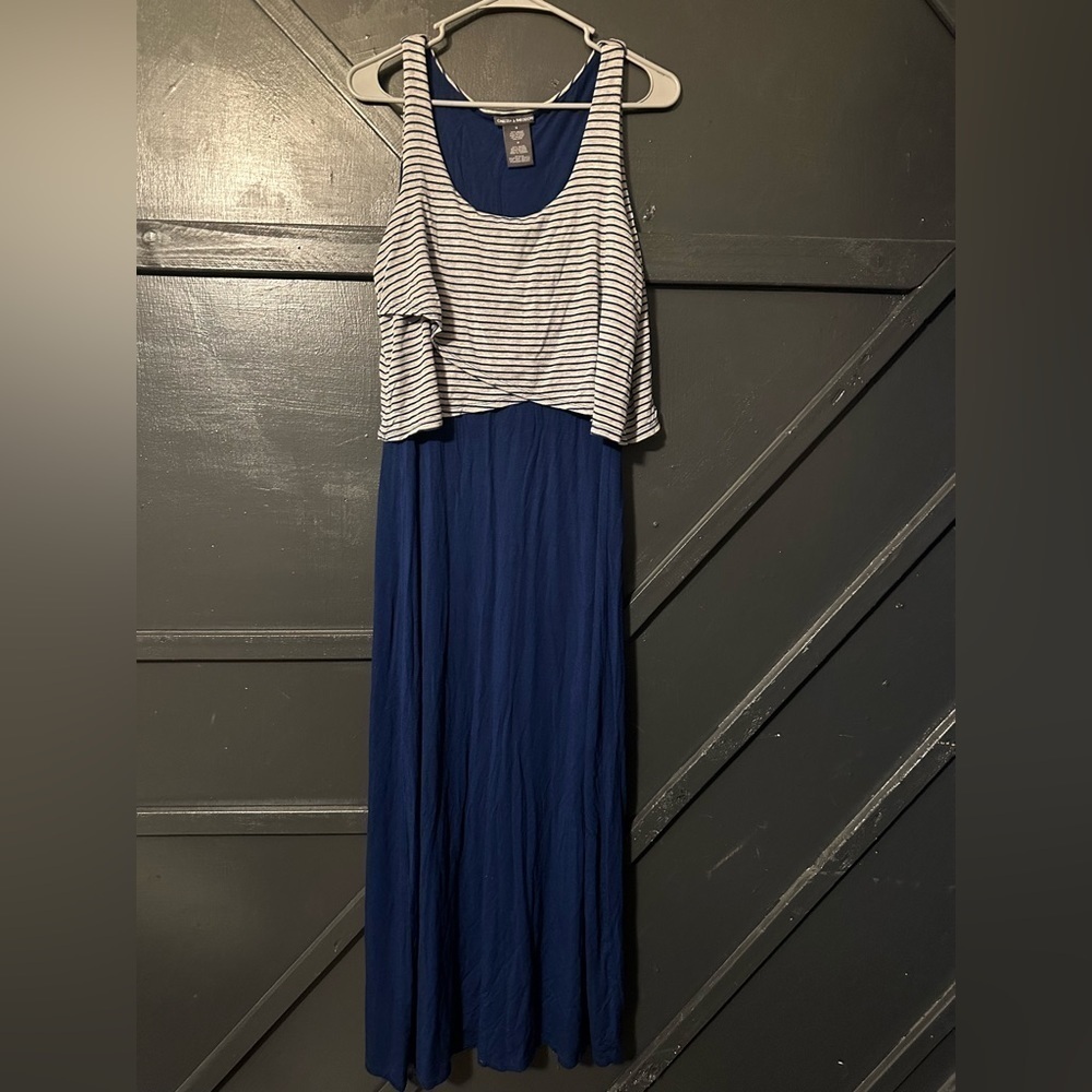 CHELSEA AND THEODORE WOMENS SIZE small blue black and white long summer dress